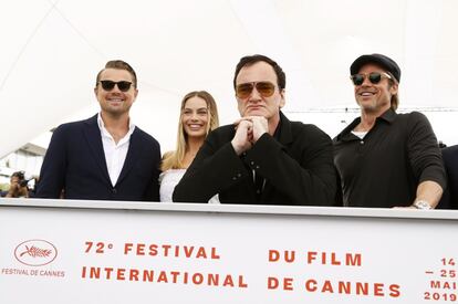 Quentin Tarantino junto al elenco de 'Once Upon a Time in Hollywood'. Las críticas no auguran la Palma de Oro ni muchos Oscar a Tarantino, pero sí prevén que el filme llegará al corazón de muchísimos cinéfilos.