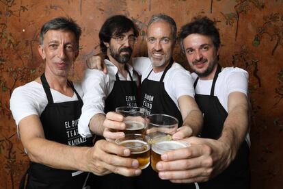 De izquierda a derecha, Aitor Tejada, Israel Elejalde, Miguel del Arco y Jordi Buxó, socios del Teatro Kamikaze.