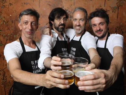 De izquierda a derecha, Aitor Tejada, Israel Elejalde, Miguel del Arco y Jordi Buxó, socios del Teatro Kamikaze.