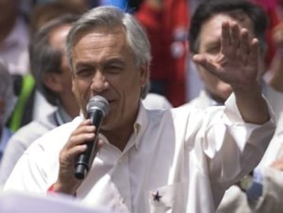 Piñera, en un mitin en 2010.