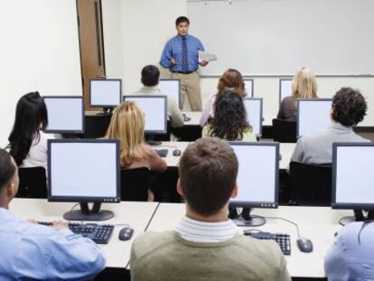 Una universidad ofrece un curso para 'Perder el tiempo en Internet'