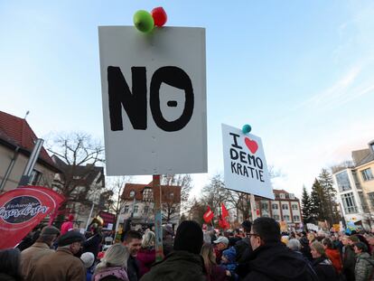 Manifestación en Eichwalde, cerca de Berlín, en contra del partido de extrema derecha AfD (Alternative for Deutschland) el 27 de enero.