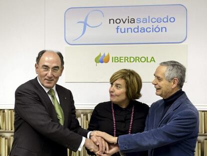 Sánchez Galán y el máximo responsable de la Fundación Novia Salcedo, Luis Cañada