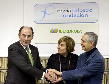 Sánchez Galán y el máximo responsable de la Fundación Novia Salcedo, Luis Cañada