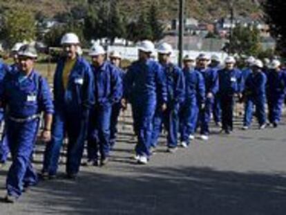 Unos 200 mineros han comenzado hoy en la localidad leonesa de Villablino  la segunda <i>marcha negra</i> de la historia.