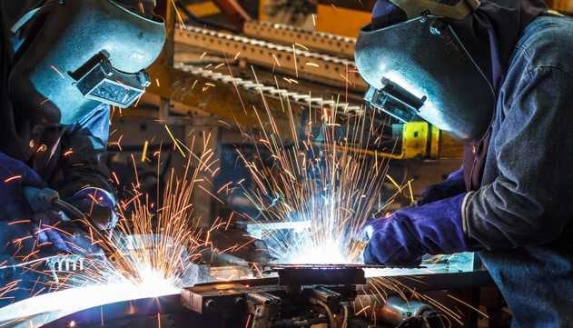 La industria pone coto a completar el salario a los trabajadores de baja: así lucha el metal contra el absentismo