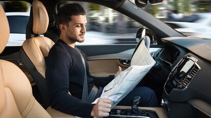 Un modelo de coche con piloto automático de Volvo.