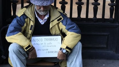 El 21,6% de la población española está en riesgo de caer en la pobreza.