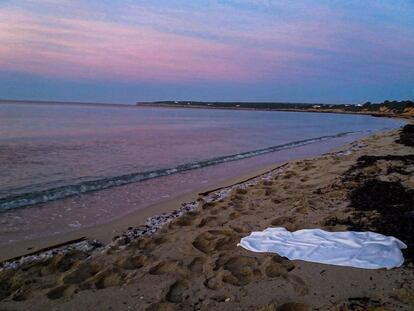 Platja de Migjorn de Formentera, dilluns passat, en l'entrada a la Fase 1 de desconfinament. 