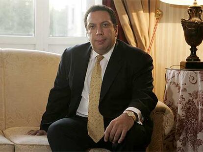 Ahmass Fakahany, vicepresidente mundial de Merrill Lynch