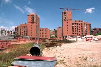 Viviendas en construcción en Madrid en 2003.