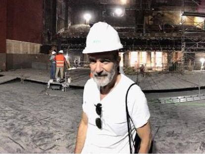 Antonio Banderas visita las obras de su teatro en Málaga.