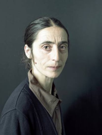 'Elena II' (2017), uno de los retratos de la exposición 'Atavismos', en el Museo de la Evolución Humana, en Burgos.