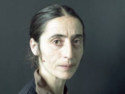 'Elena II' (2017), uno de los retratos de la exposición 'Atavismos', en el Museo de la Evolución Humana, en Burgos.