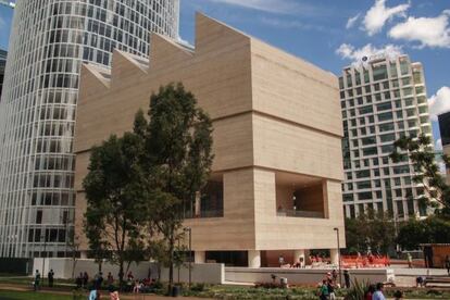 Museo de la Fundaci&oacute;n Jumex dise&ntilde;ado por David Chipperfield.