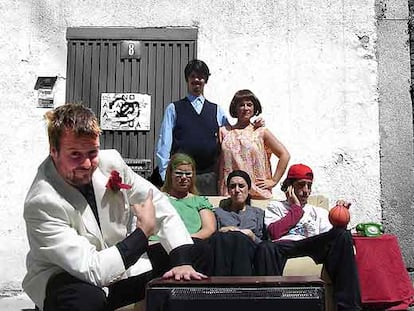 <b>La familia García </b>participará en el festival del teatro Alfil.