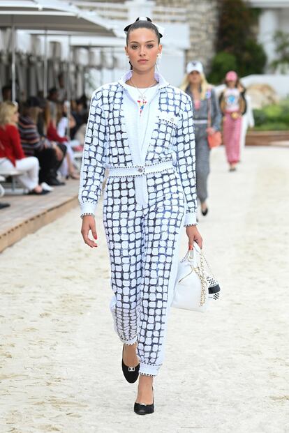 Chanel Cruise 2023 Collection  : Runway In Monte-Carlo