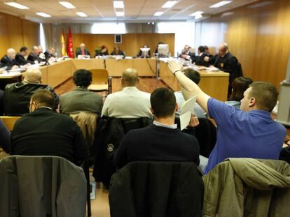 Juicio en la Audiencia Provincial contra los acusados de asaltar el centro cultural Blanquerna de Madrid.