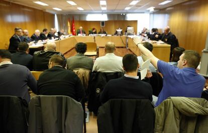 Juicio en la Audiencia Provincial contra los 15 acusados de asaltar la sede del Gobierno catalán en la librería Blanquerna de Madrid.