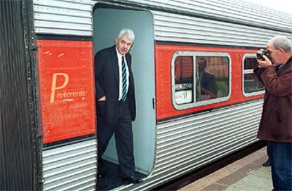 Pasqual Maragall, ayer a su llegada en Talgo a la estación de Tarragona.