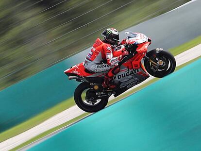 Jorge Lorenzo marc&oacute; el tiempo m&aacute;s r&aacute;pido de los tests en Sepang.