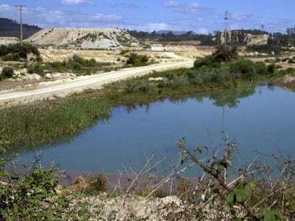 Terrenos de Salvaterra removidos por las obras de la Plisan, en una imagen de mayo de 2011.