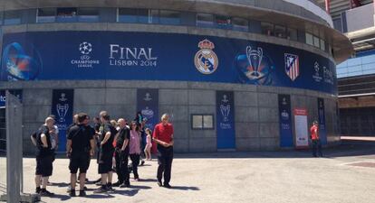 Preparativos de la final de la Champions en el Estadio da Luz.