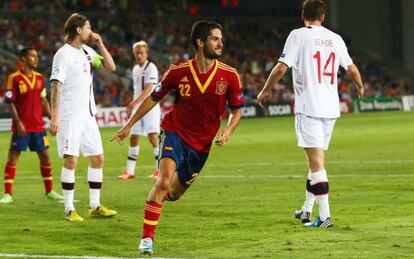 Isco celebra su gol