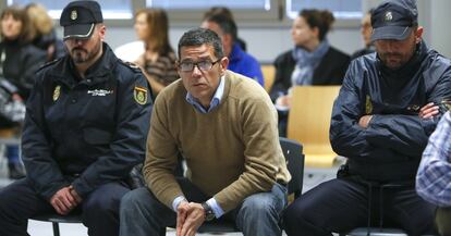 Jorge Ignacio Roca, uno de los acusados, en el 'caso Emarsa', al inicio del juicio tras más de seis años de investigación, en Valencia.