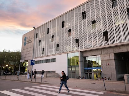 La facultad de Medicina de la Universidad de Barcelona en el Campus Universitario del Hospital de Bellvitge.