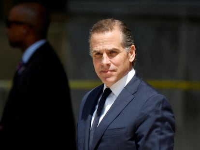 Hunter Biden, son of U.S. President Joe Biden, departs federal court after a  plea hearing on two misdemeanor charges of willfully failing to pay income taxes in Wilmington, Delaware, U.S. July 26, 2023.