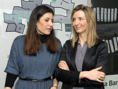 Eva González-Sancho, junto a Alicia García, consejera de Cultura.