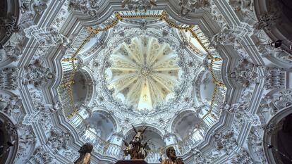 Detalle del interior de la cúpula de la iglesia de la Asunción, en Priego de Córdoba.