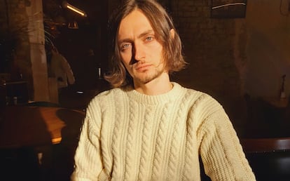 Stepan Kulyna, de 29 años, en una cafetería del barrio de Podil, en Kiev, el pasado viernes.