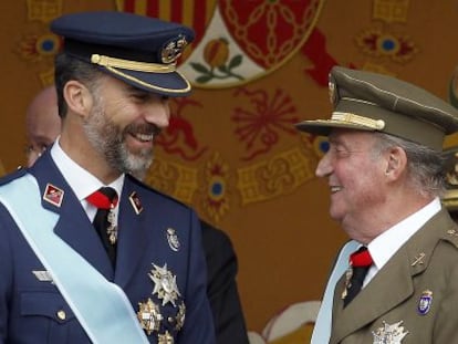 Prince Felipe and his father, King Juan Carlos, during a military parade. 