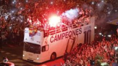 La fiesta de los ganadores se desbord&oacute; en la Plaza de Cibeles.