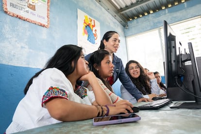 Susana Arrechea during one of the training workshops offered by New Sun Road Guatemala. 