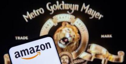 El logo de Amazon con el de MGM.