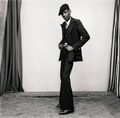 Un gentleman en position, 1980