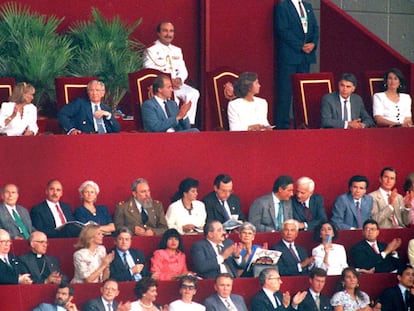 Palco de autoridades, presidido por los Reyes de Espa&ntilde;a, en la ceremonia inaugural de los Juegos de Barcelona.