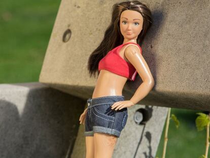El crowdfunding permite lanzar una muñeca anti-barbie