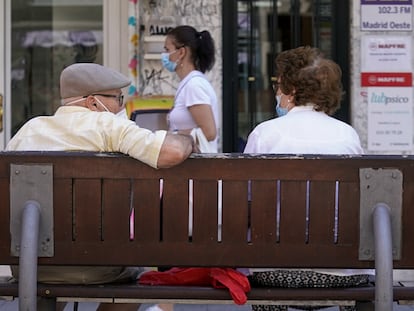 Two senior citizens in Madrid in July 2021.