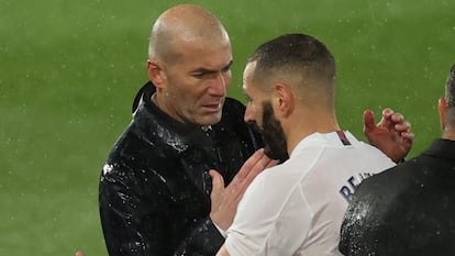 Zidane y Benzema, el pasado abril en el último clásico.