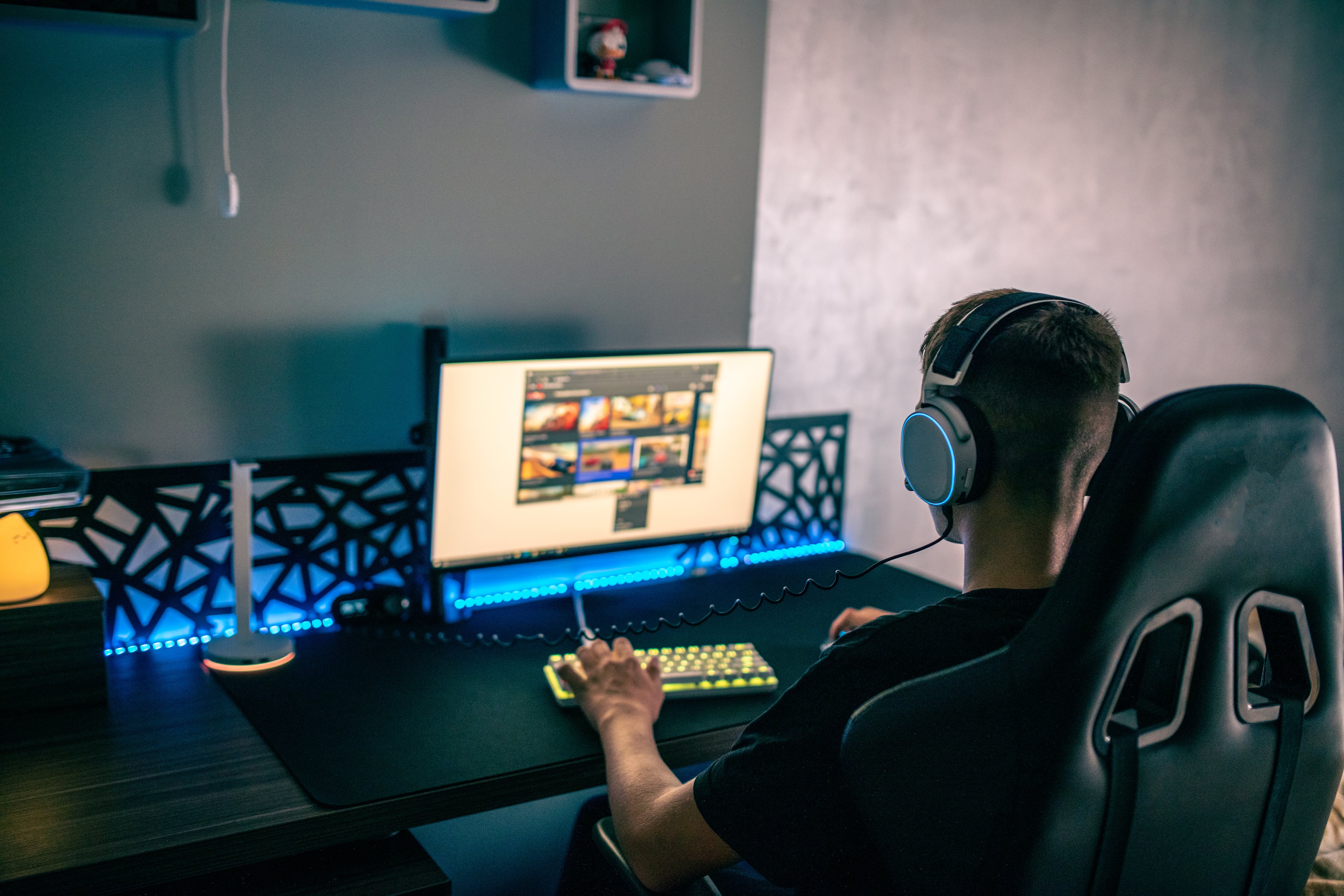 Videojuegos gratis, negocios caros: la trampa que explota a los jugadores vulnerables