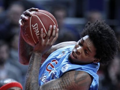 Lucas Nogueira, con Estudiantes