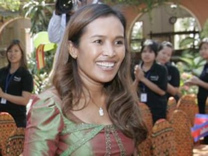 A ativista Somaly Mam durante uma cerimônia em 2008.