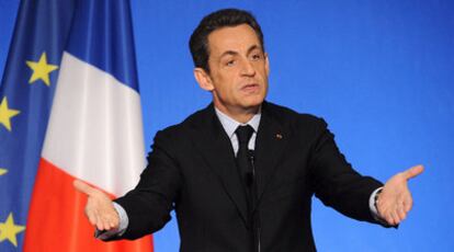 Nicolas Sarkozy, durante la conferencia de prensa de ayer en el palacio del Elíseo (París).