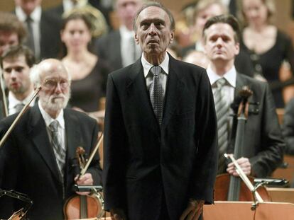 El director de orquesta Claudio Abbado, ayer en el Auditorio Nacional, en Madrid.
