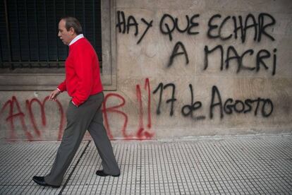 Las paredes también comienzan a hablar en Buenos Aires.