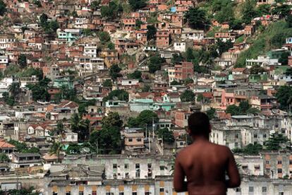 En São Paulo viven en <i>favelas</i> en torno a 1.300.000 personas.
